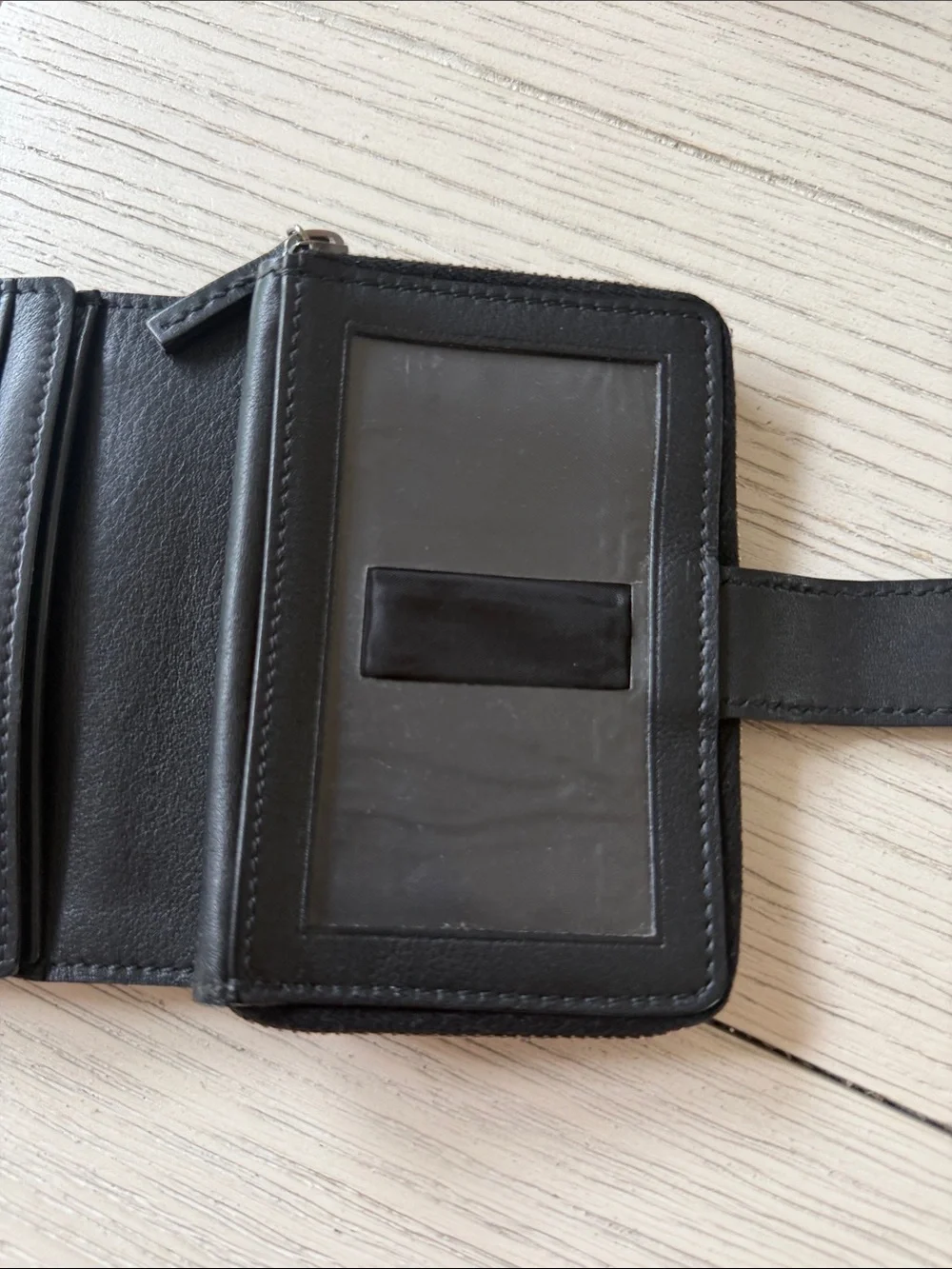 Gucci Black Leather Wallet with Silver GG Logo